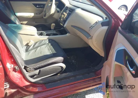 2015 Nissan Altima 2.5 S из США, поврежденный, VIN 1N4AL3AP0FC163219